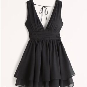 BNWT flirty drama mini dress